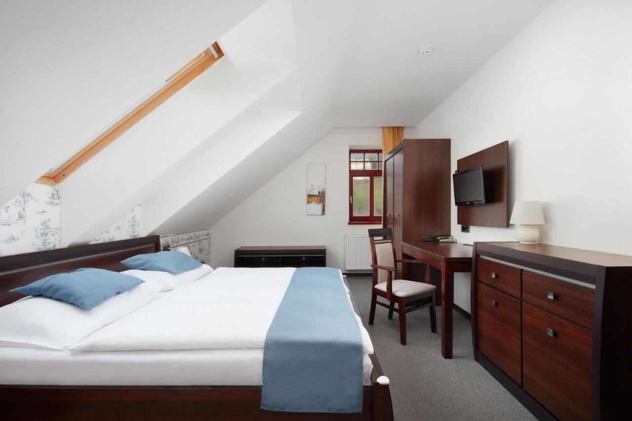 Hotel Slunny Dvur Jesenik Ngoại thất bức ảnh
