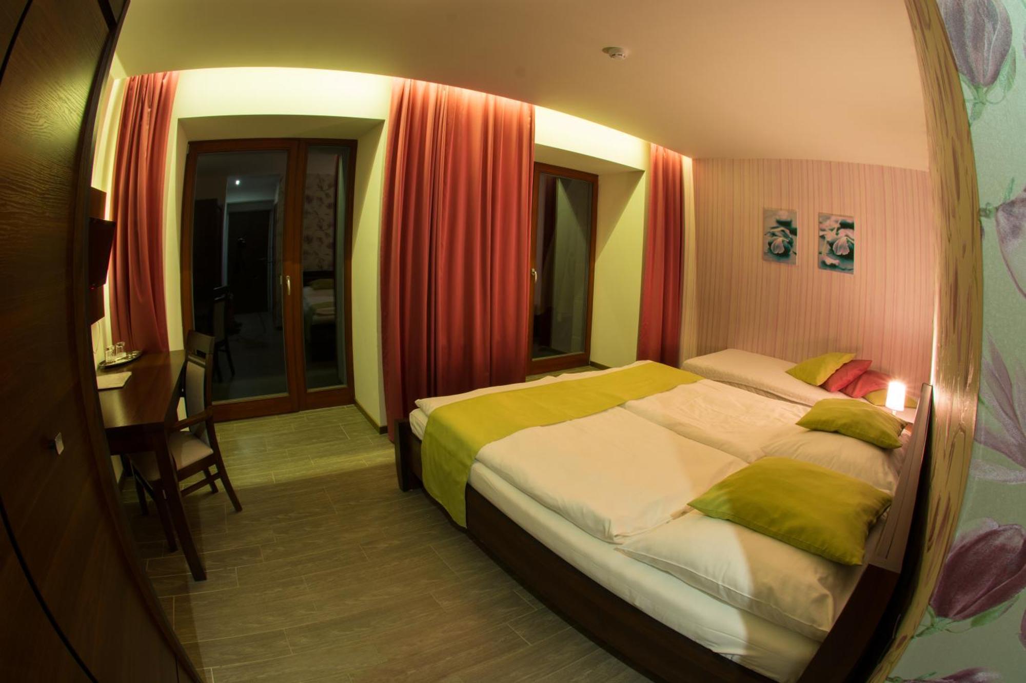 Hotel Slunny Dvur Jesenik Phòng bức ảnh