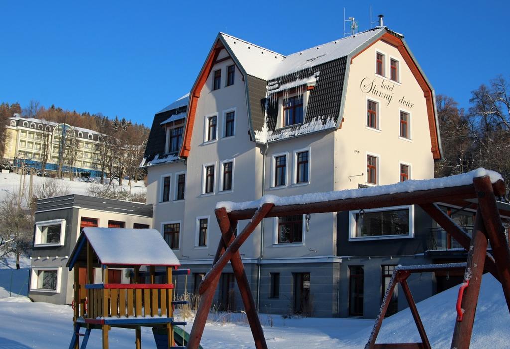 Hotel Slunny Dvur Jesenik Ngoại thất bức ảnh