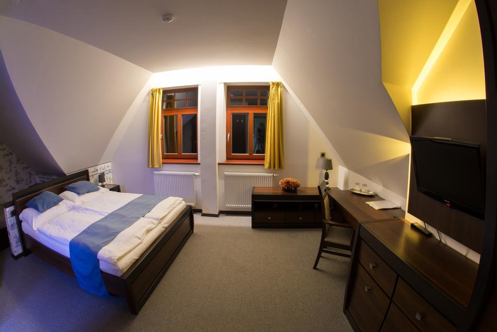 Hotel Slunny Dvur Jesenik Ngoại thất bức ảnh